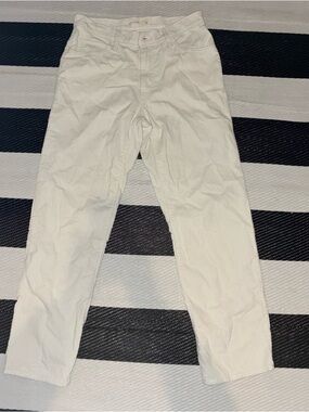 Levi’s corduroy pants off white